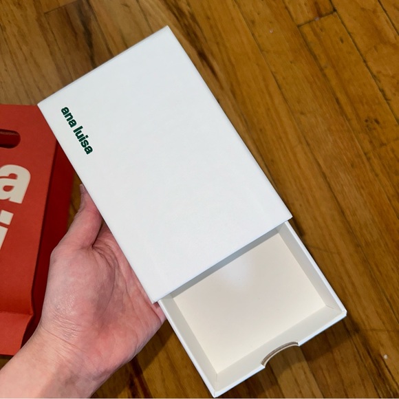 (3 for $15) Ana Luisa new gift bag & box set - Picture 5 of 7